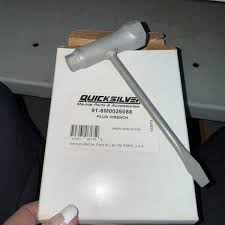 8M0026088 PLUG WRENCH - 91-8M0026088