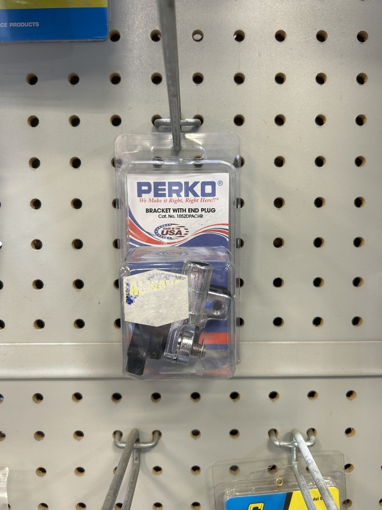 CC-621-10521 BRKT,W/KNOB&PLUG
