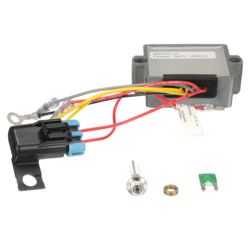 8M0084173 - Voltage Regulator 