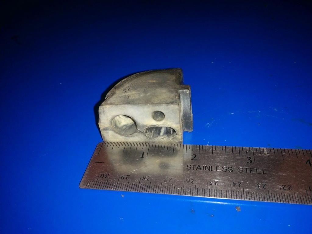 YAM6H4-42724-00-00 - GROMMET 1 052 (YM-6H4427240000)