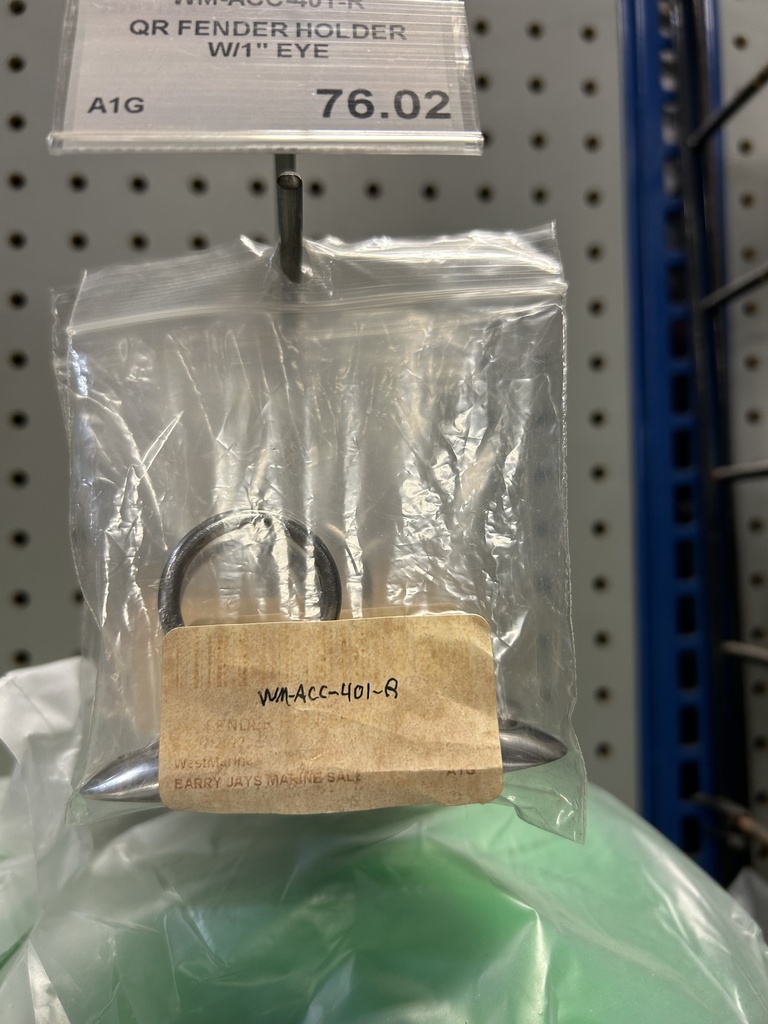 WM-ACC-401-R QR FENDER HOLDER W/1" EYE