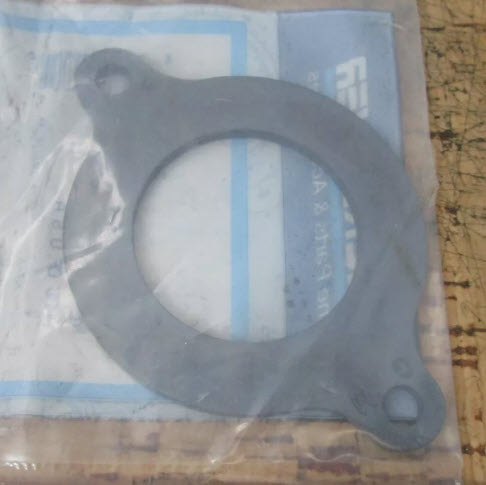 845941 - Retainer