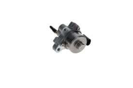 8M0185615 OIL PUMP EFI