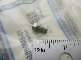 8M0085515 SCREW - 10-8M0085515